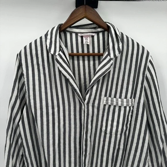 Victorias Secret Pajama Shirt Top Womens Medium White Gray Stripe Soft Button - Picture 3 of 12